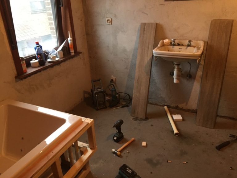 Renovatie van een badkamer